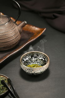 復古茶具 瓷器茶盞、茶杯與茶壺的靜物拍攝與淘寶銷售技巧